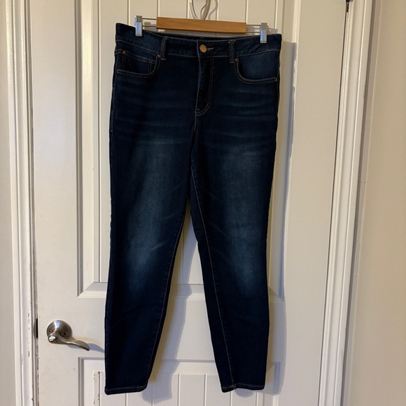 Maurices Deep Indigo Skinny Jeans short - Picture 1 of 6